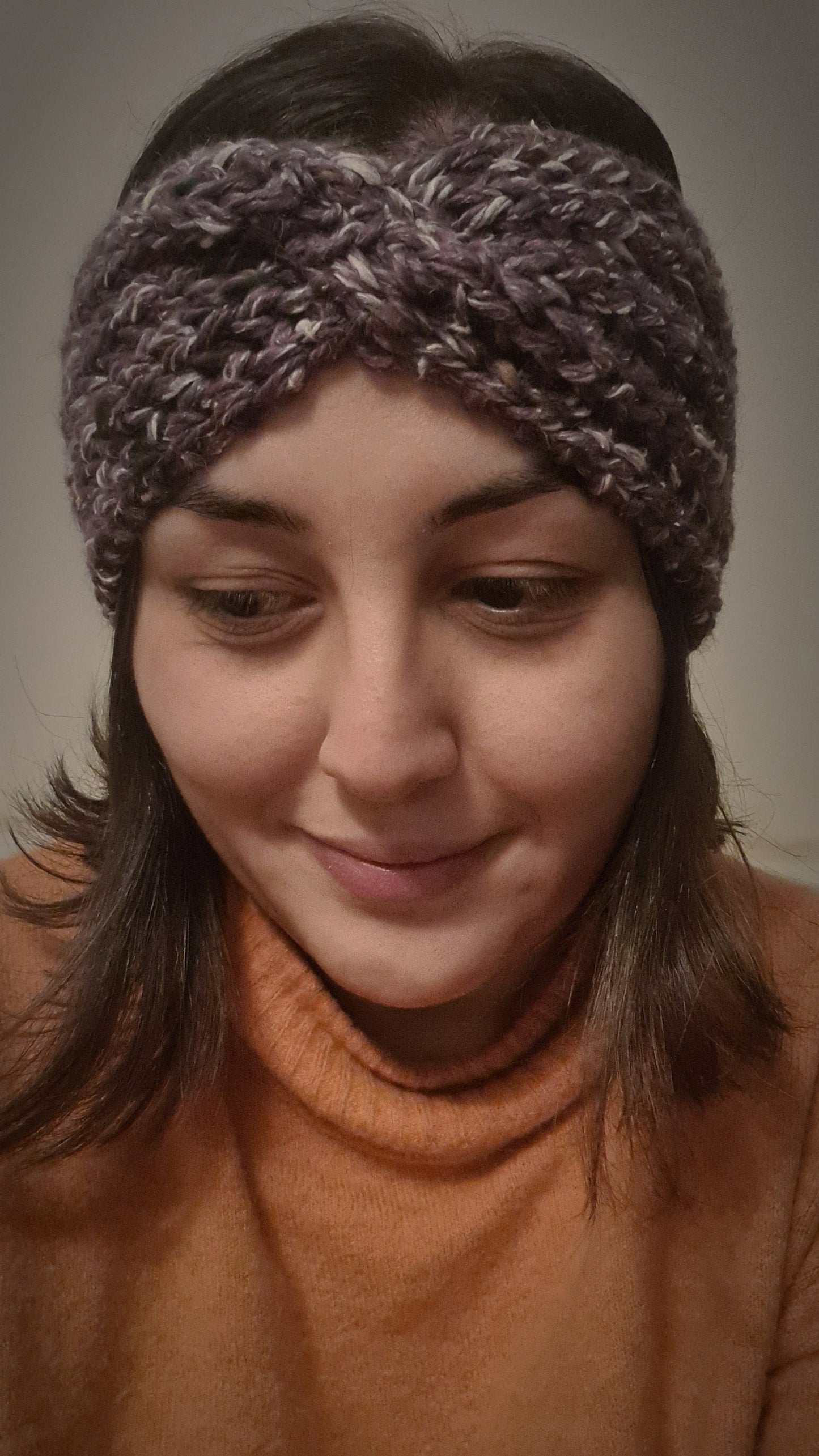 Handgestricktes Stirnband aus Merino, Baby Alpaka und Seide in Lila-Fusion - AyWool