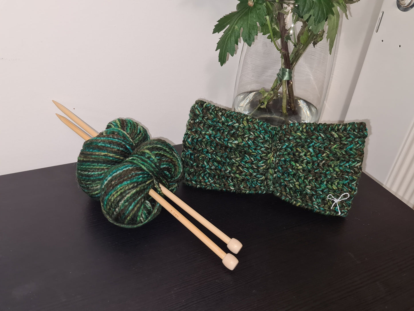 Handgestricktes Stirnband aus 100% Merino Schurwolle in Smaragdgrün - AyWool