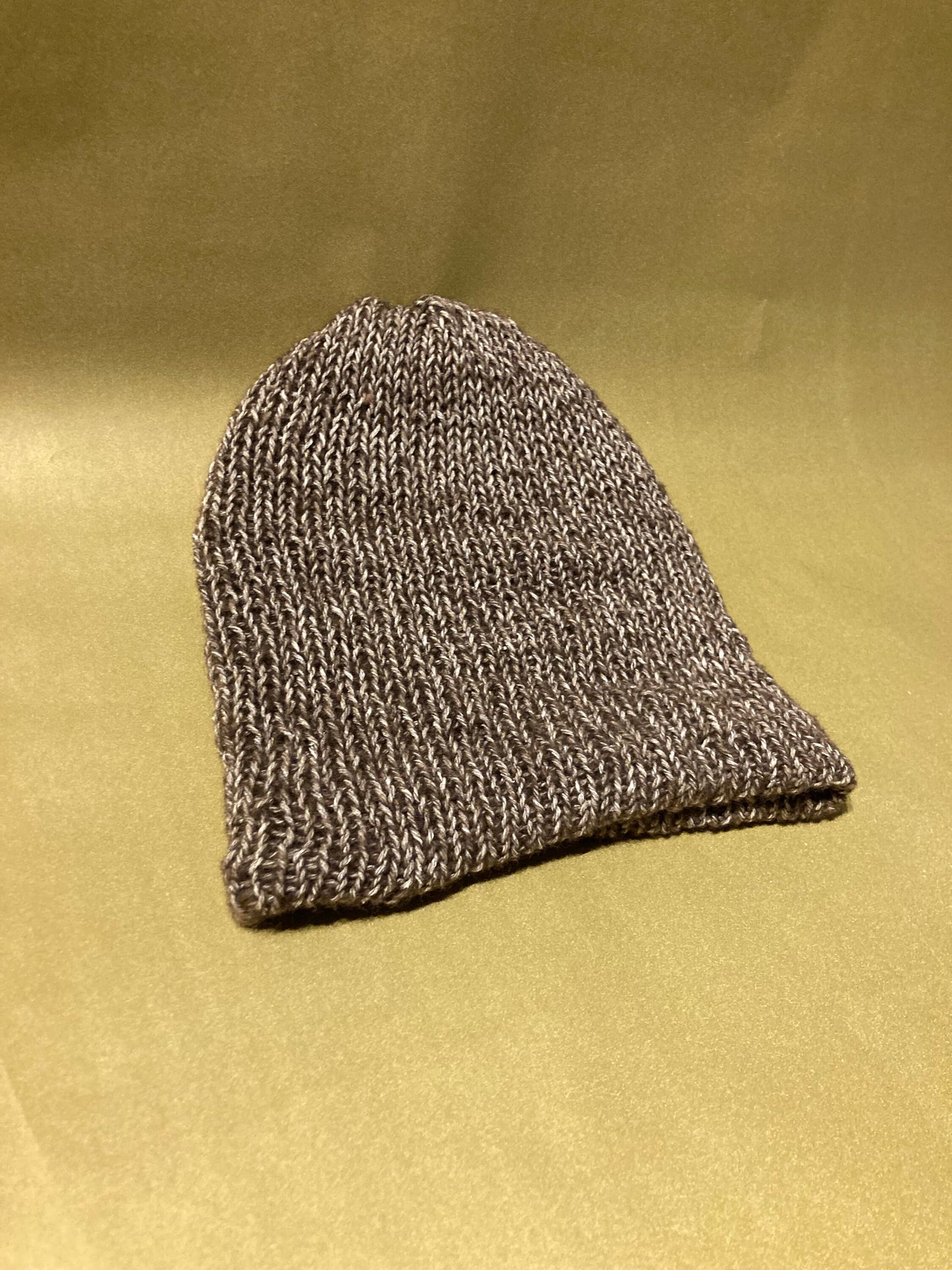 Handgestrickte Unisex Mütze aus Seide und Merino Schurwolle in Braun Meliert - AyWool