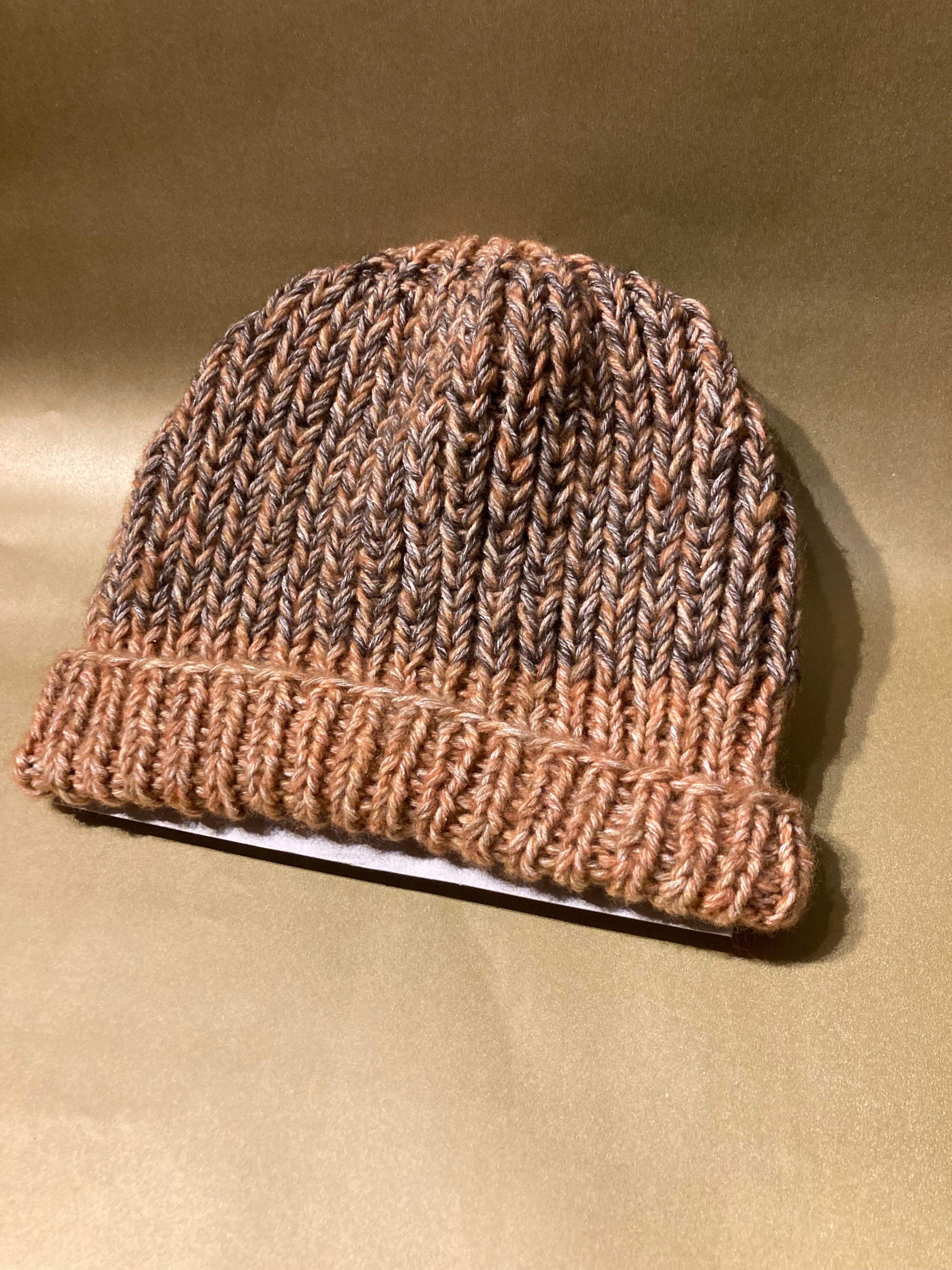 Handgestrickte Graubraune Mütze aus Seide und Schurwolle - AyWool
